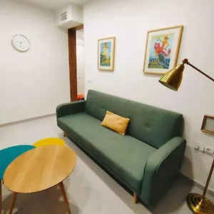 apartamento-en-centro-histrico-cerca-de-la-cadiz.hotelsincadiz.net/